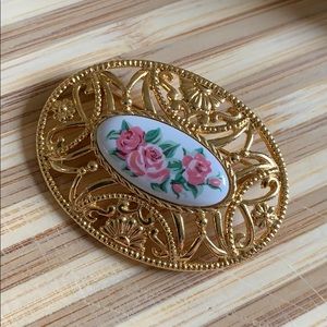 Vintage Avon brooch pin flowers rose